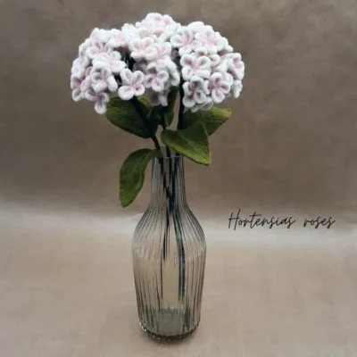 fleur en feutrine hortensia